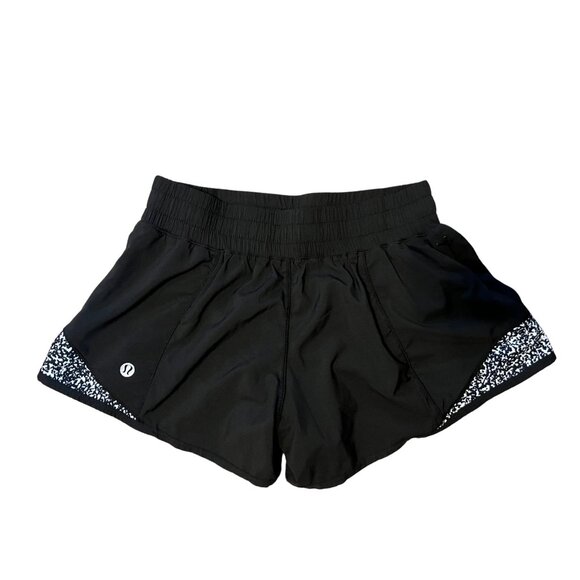 Lululemon Hotty Hot Short II *2.5" Size 4 - Picture 4 of 6